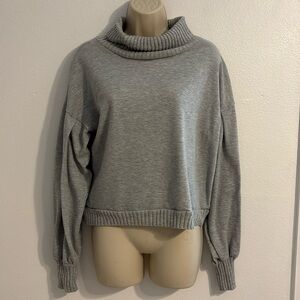 Lightweight BP Turtleneck